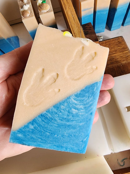 Etty Bay Tropical Fruit and Rum Soap