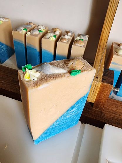 Etty Bay Tropical Fruit and Rum Soap