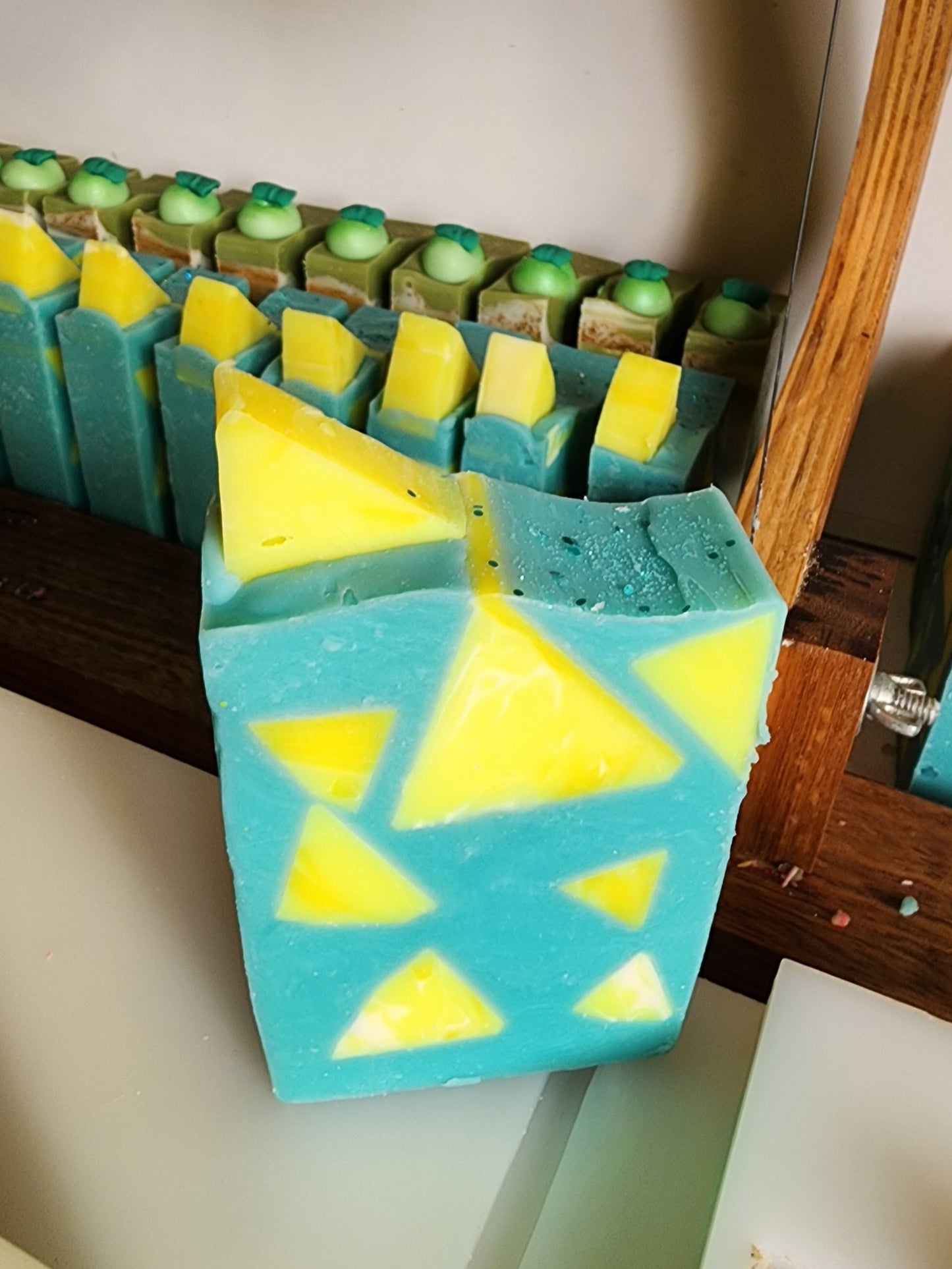Pineapple  Mint